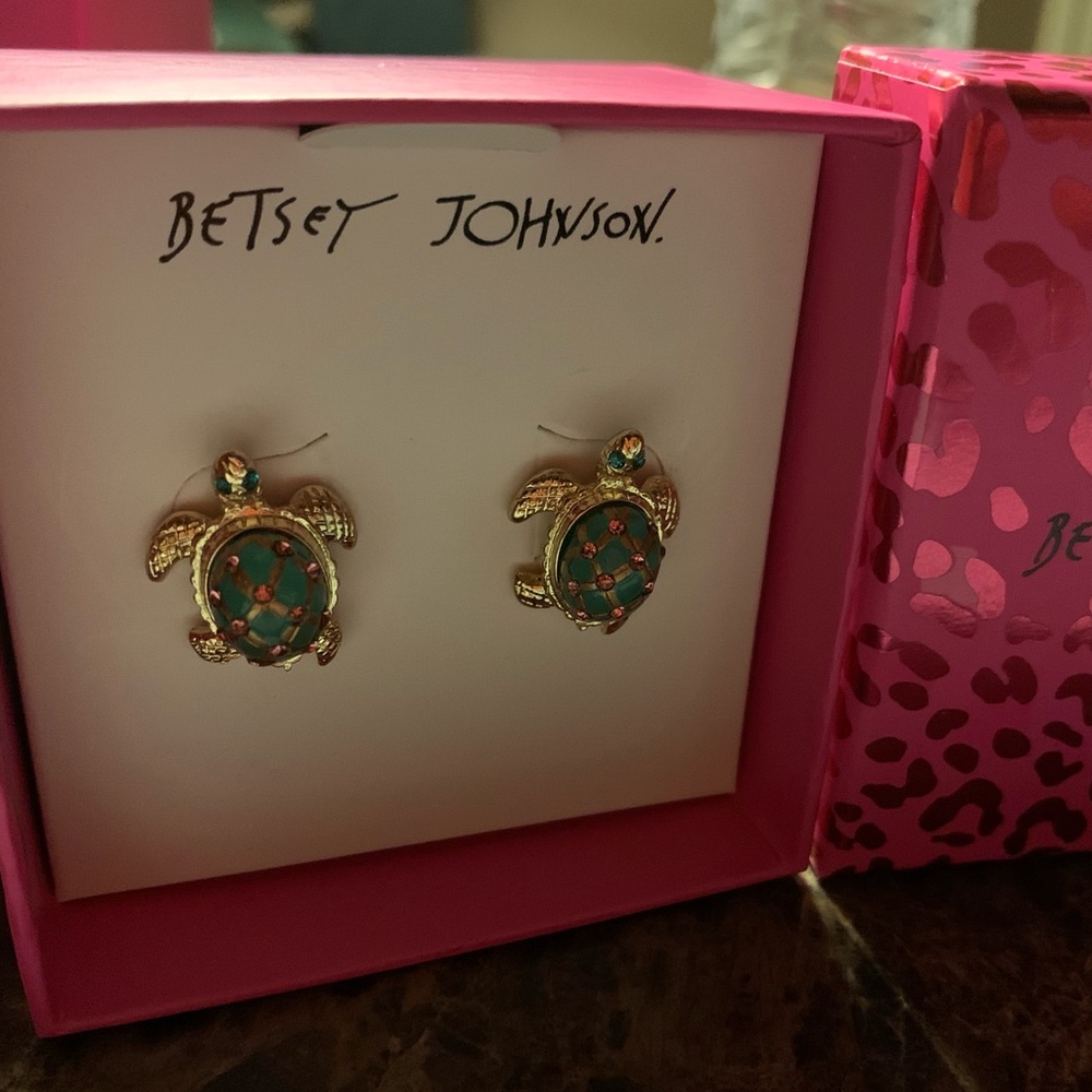New Betsey Johnson Turtle Stud Earrings - Picture 15 of 16